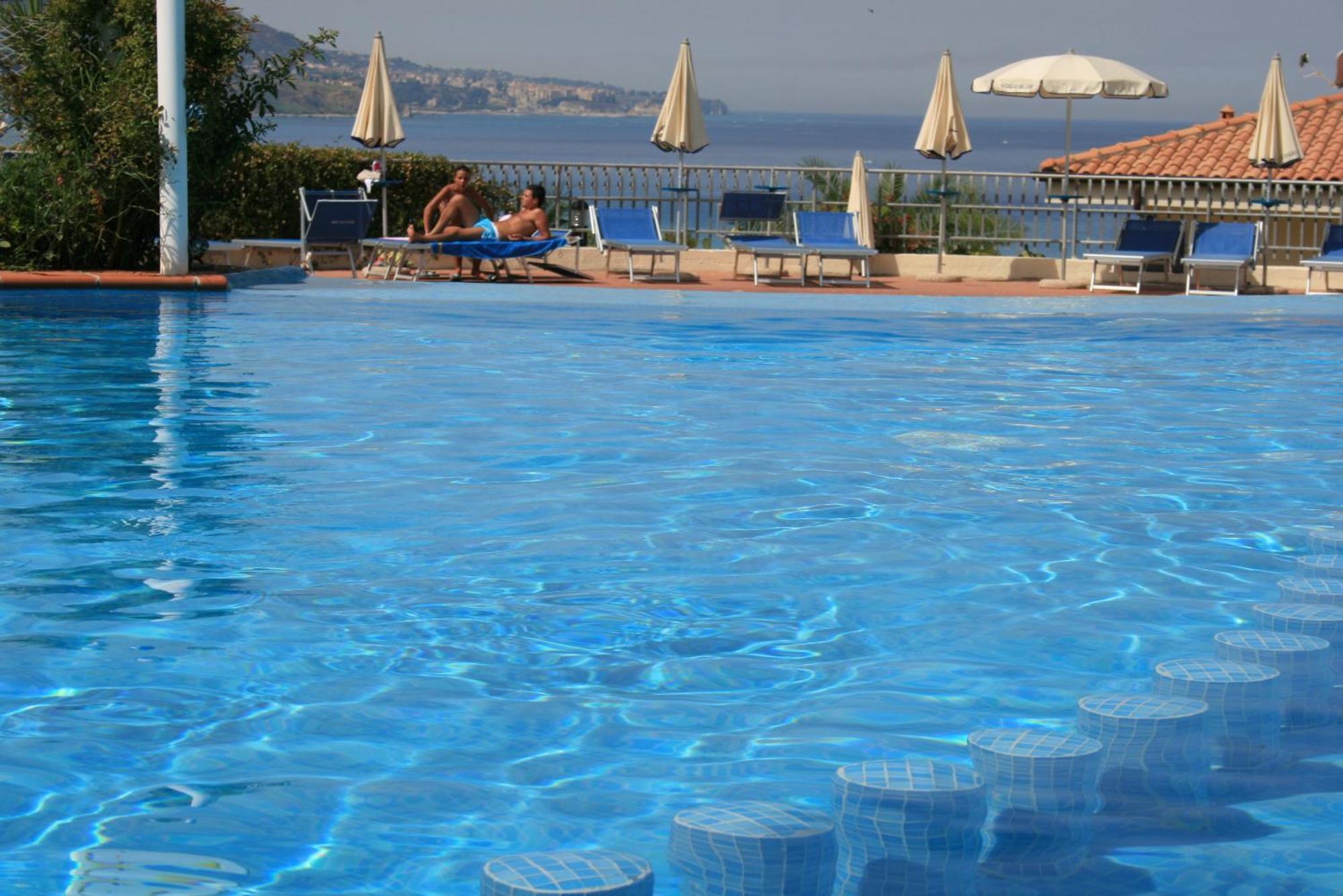 Hotel Scoglio Del Leone Zambrone Εξωτερικό φωτογραφία