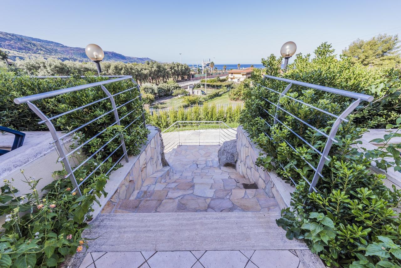 Hotel Scoglio Del Leone Zambrone Εξωτερικό φωτογραφία